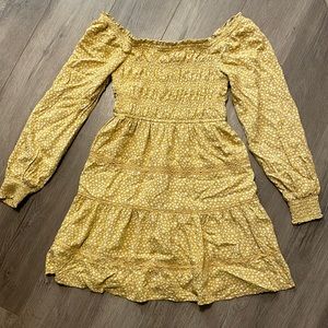 Boho mustard fall dress new without tags. Size: XS